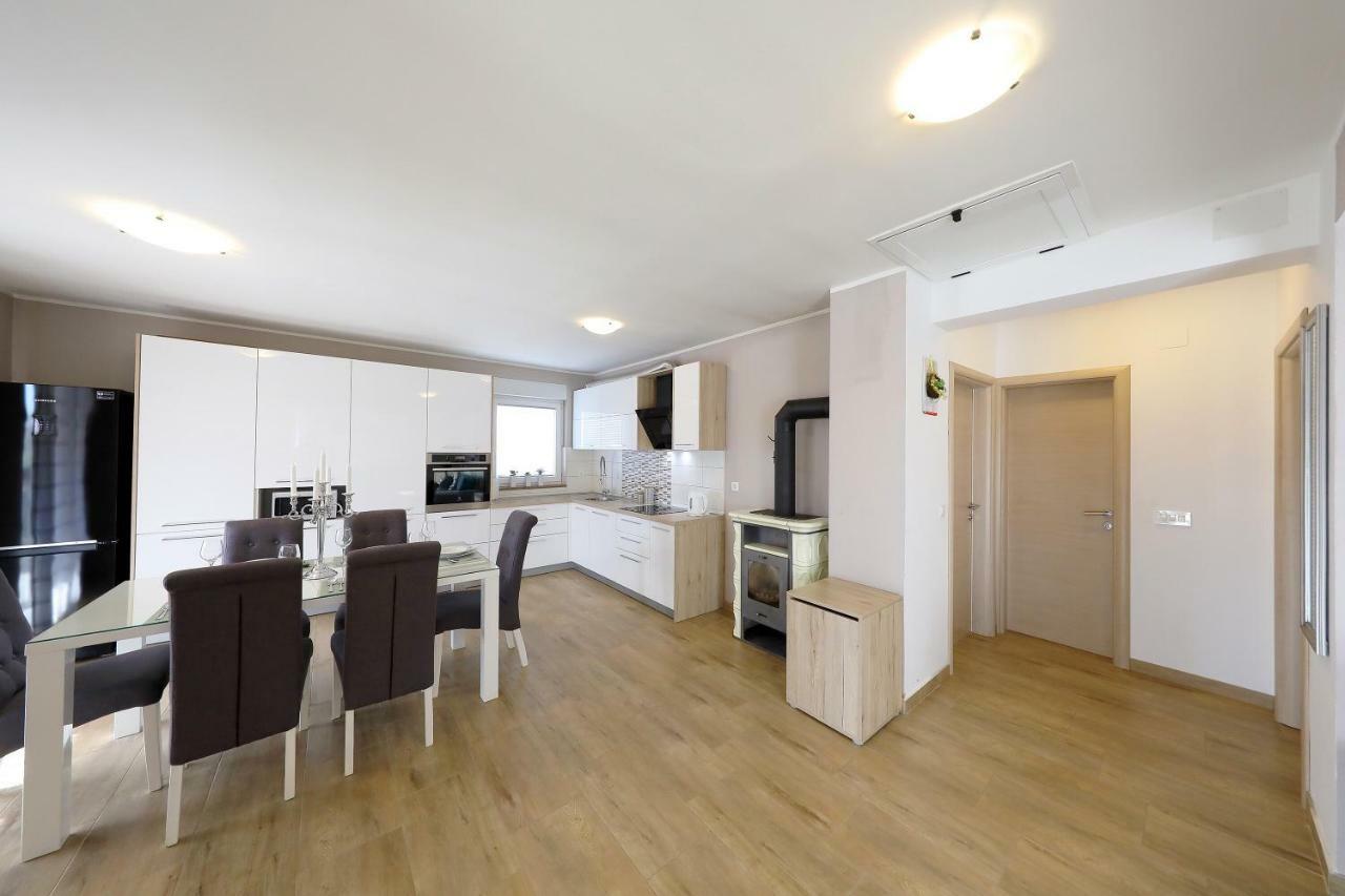 Holiday House Mia Murvica  Экстерьер фото