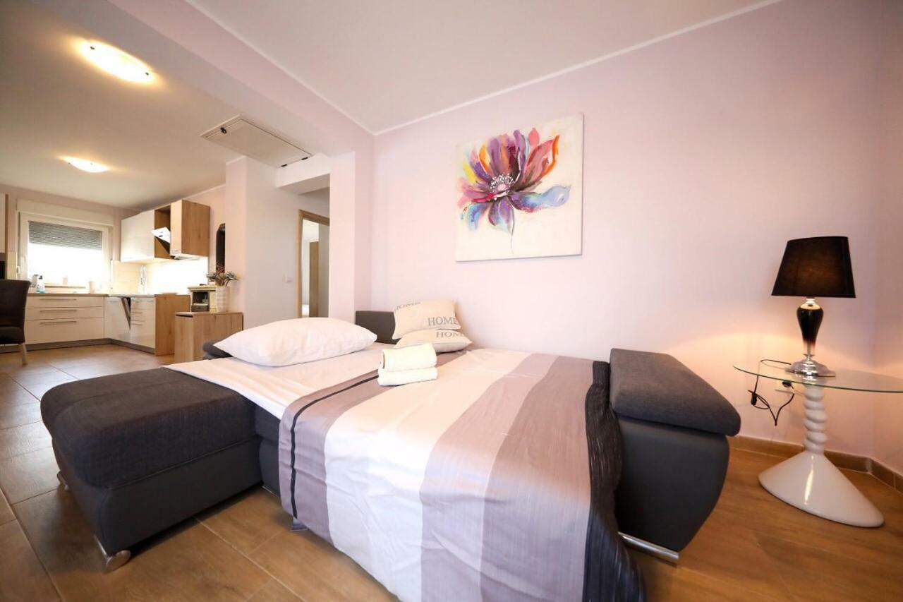Holiday House Mia Murvica  Экстерьер фото